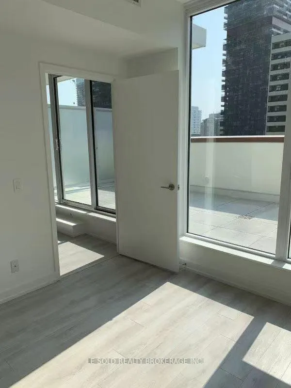 Photo 22 of Unit 617, 33 Helendale Avenue, Toronto, Yonge-Eglinton — HOMEH