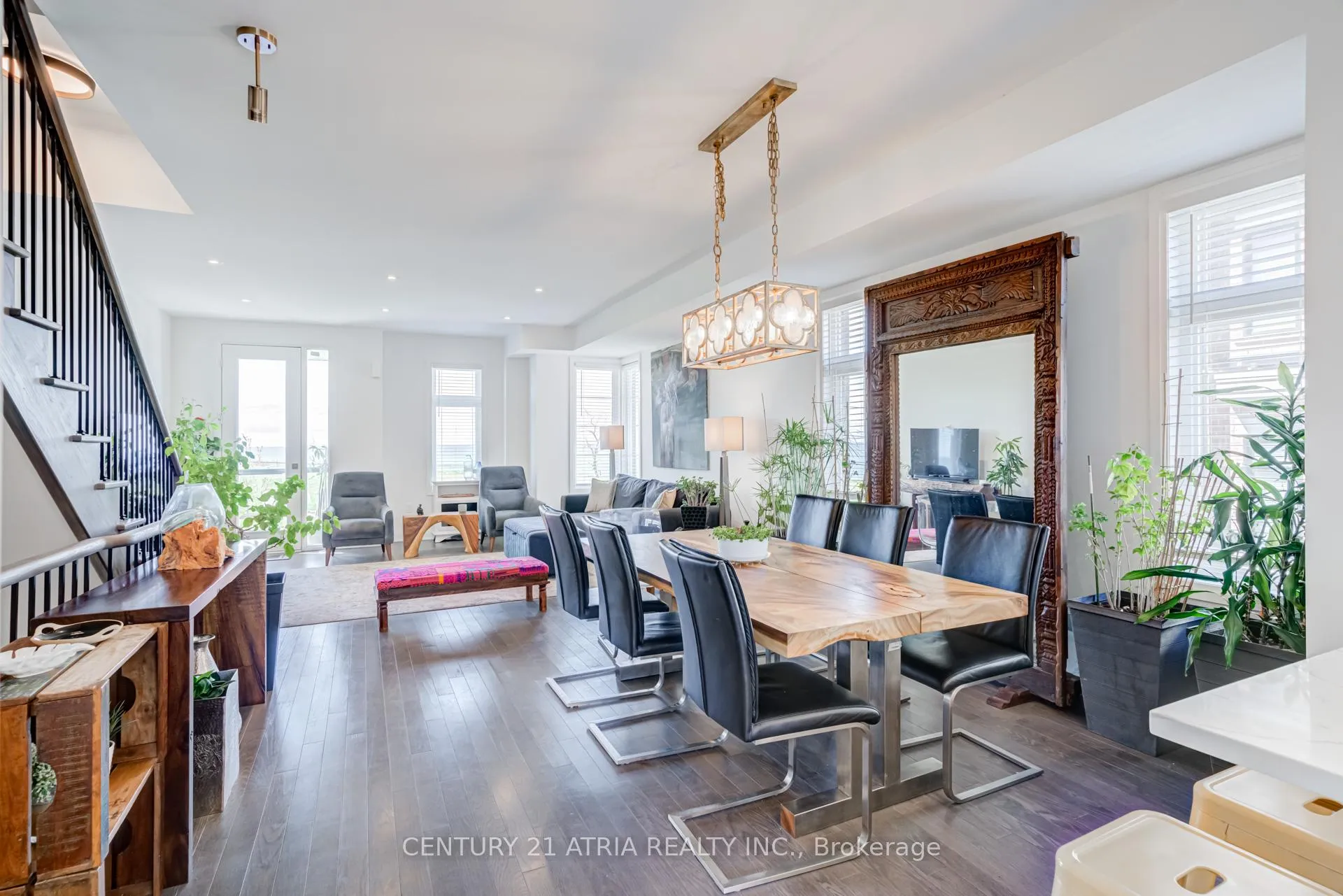 Photo 15 of 659 Port Darlington Road, Clarington, Bowmanville — HOMEH