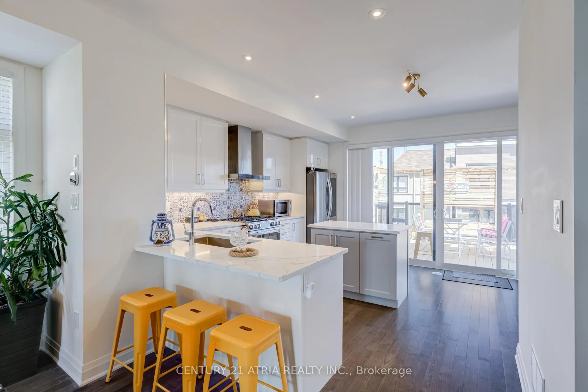 Photo 21 of 659 Port Darlington Road, Clarington, Bowmanville — HOMEH