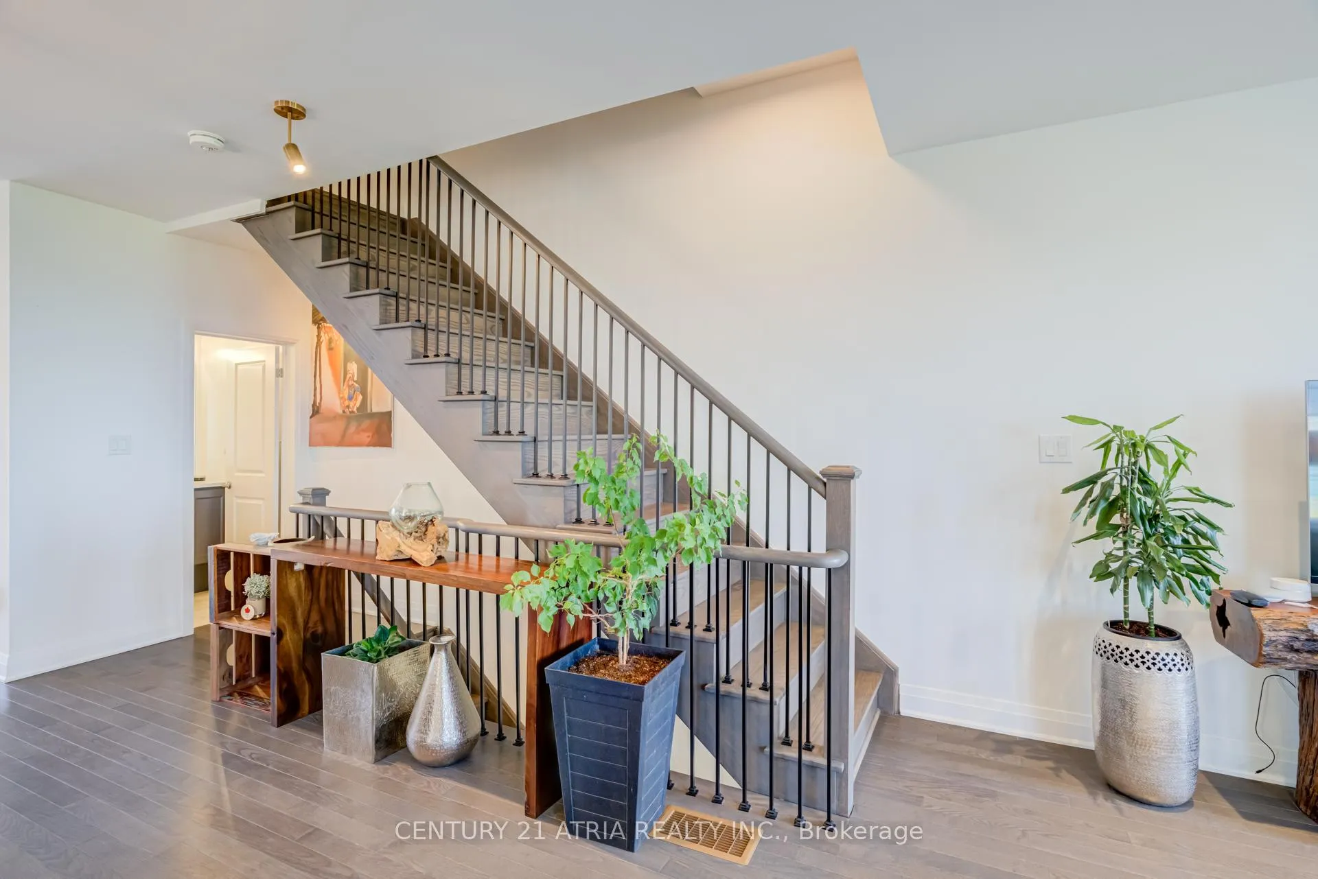 Photo 29 of 659 Port Darlington Road, Clarington, Bowmanville — HOMEH