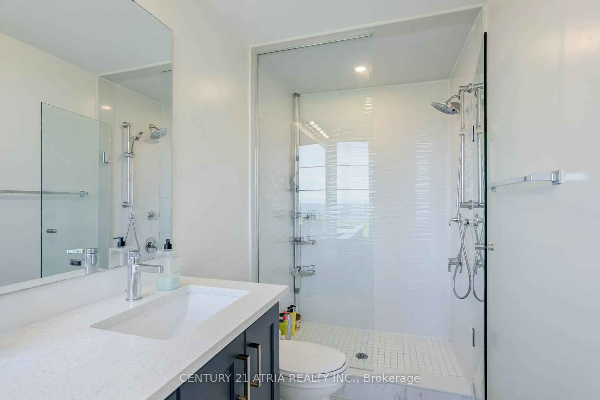 Photo 36 of 659 Port Darlington Road, Clarington, Bowmanville — HOMEH