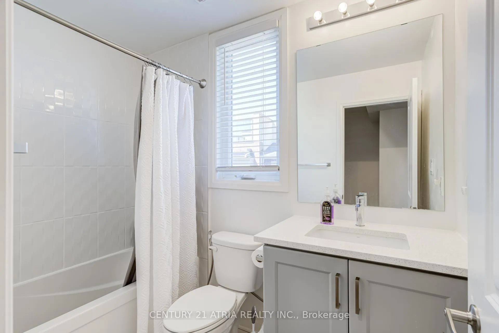 Photo 37 of 659 Port Darlington Road, Clarington, Bowmanville — HOMEH