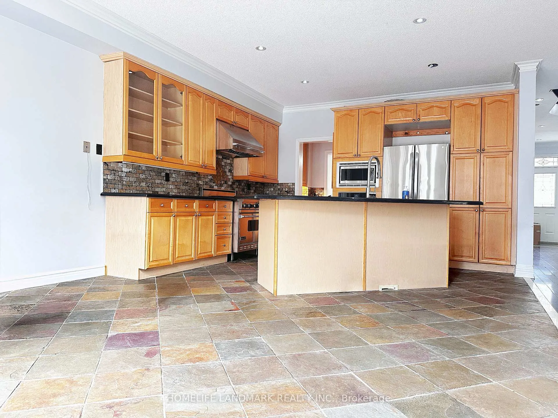 Photo 5 of 18 Woodgrove Trail, Markham, Angus Glen — HOMEH