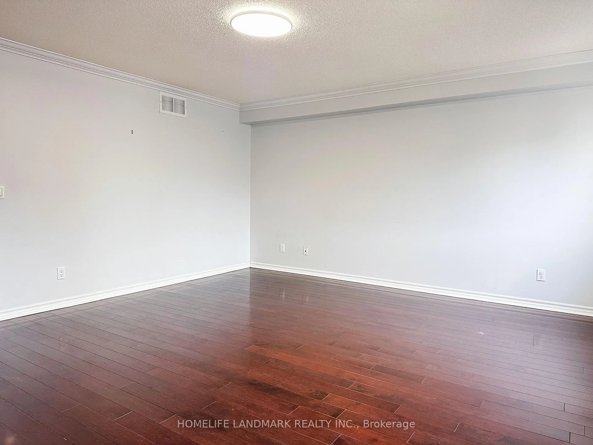 Photo 7 of 18 Woodgrove Trail, Markham, Angus Glen — HOMEH