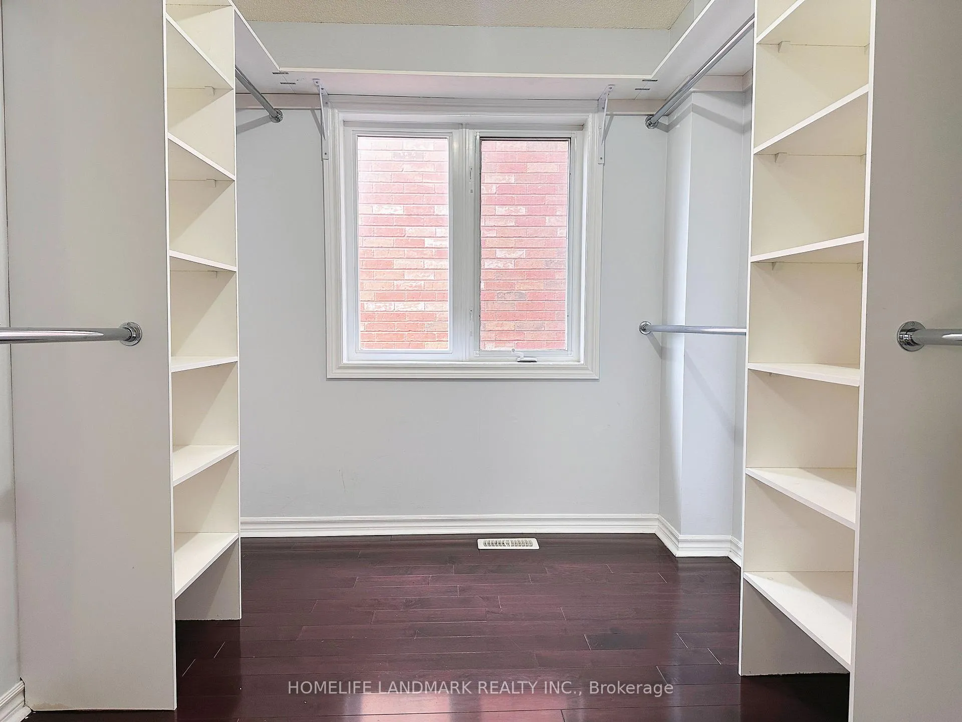 Photo 8 of 18 Woodgrove Trail, Markham, Angus Glen — HOMEH