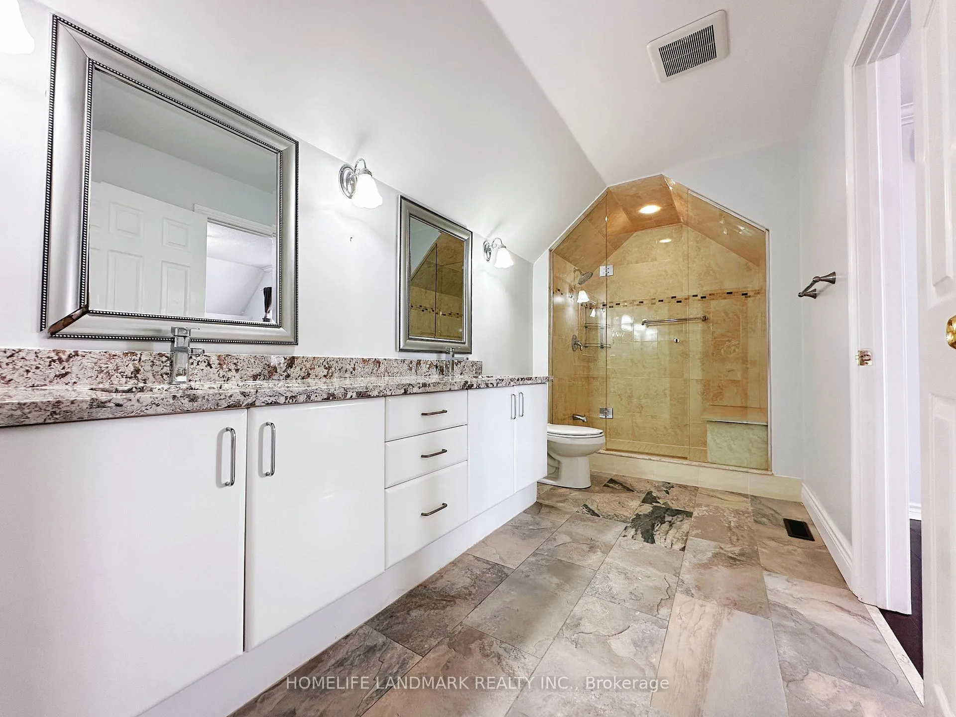 Photo 19 of 18 Woodgrove Trail, Markham, Angus Glen — HOMEH