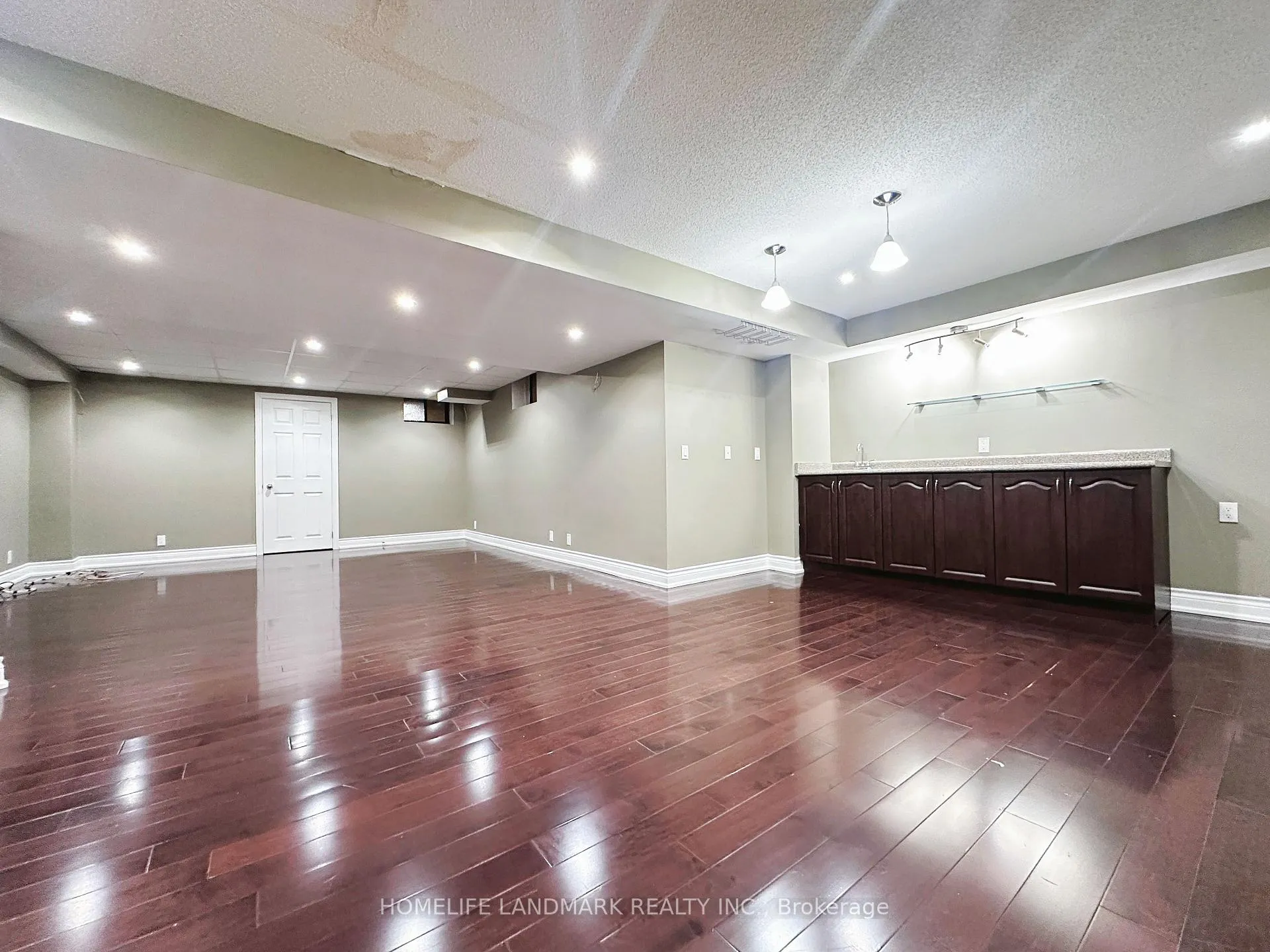 Photo 24 of 18 Woodgrove Trail, Markham, Angus Glen — HOMEH