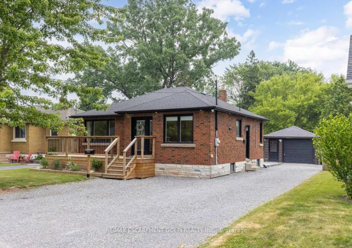 Front of Unit MAIN, 3272- Frances Avenue