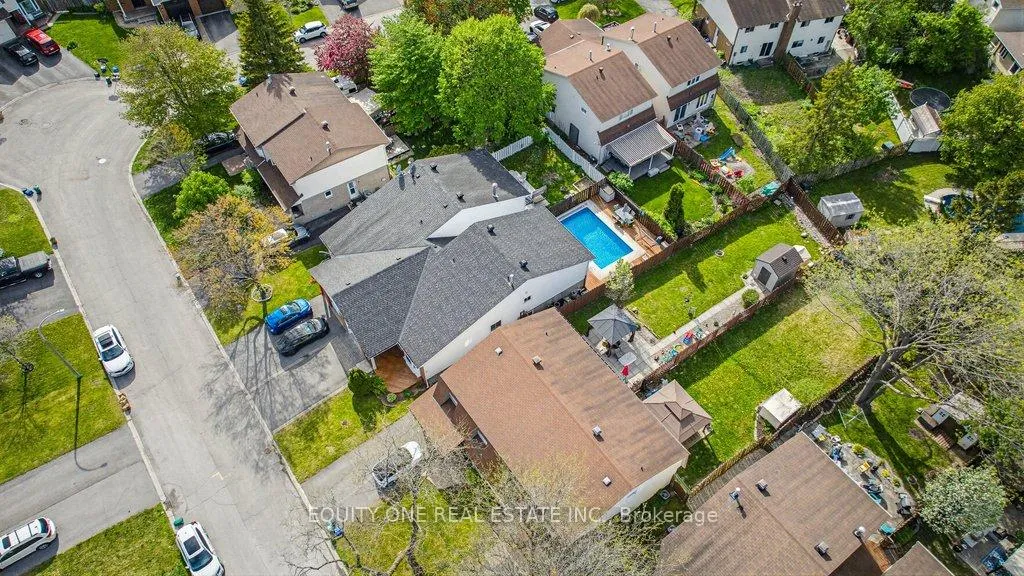 Photo 4 of 1112 Burgundy Lane, Ottawa, Convent Glen — HOMEH