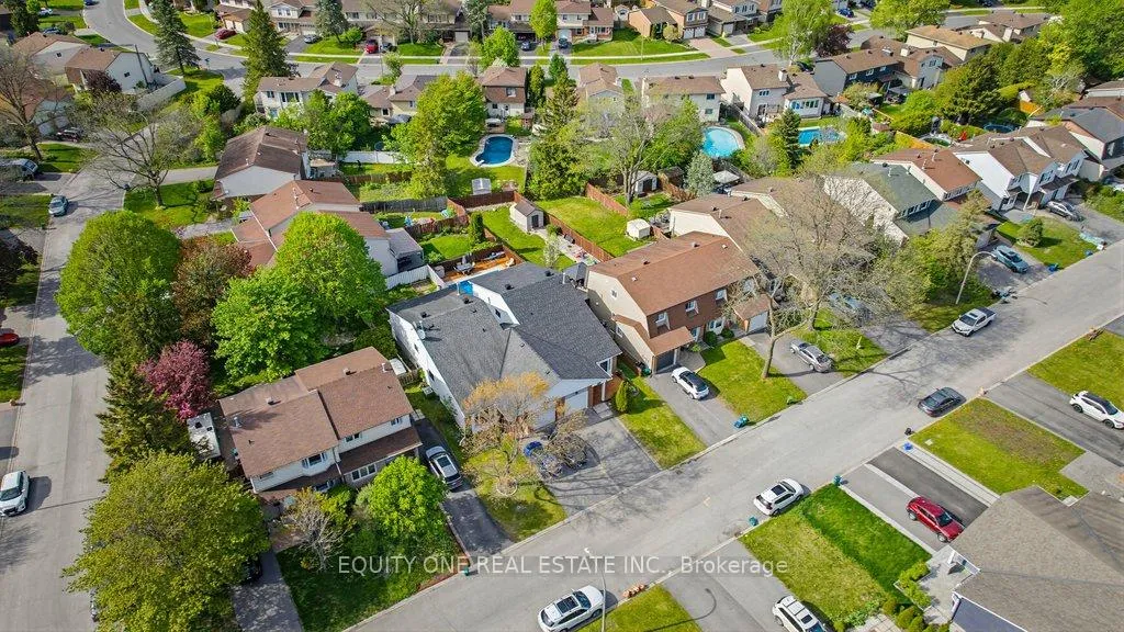 Photo 5 of 1112 Burgundy Lane, Ottawa, Convent Glen — HOMEH