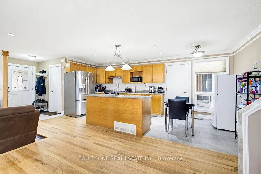 Photo 7 of 1112 Burgundy Lane, Ottawa, Convent Glen — HOMEH