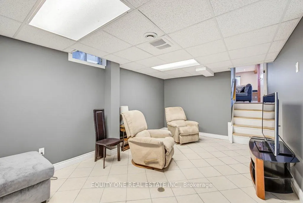 Photo 34 of 1112 Burgundy Lane, Ottawa, Convent Glen — HOMEH