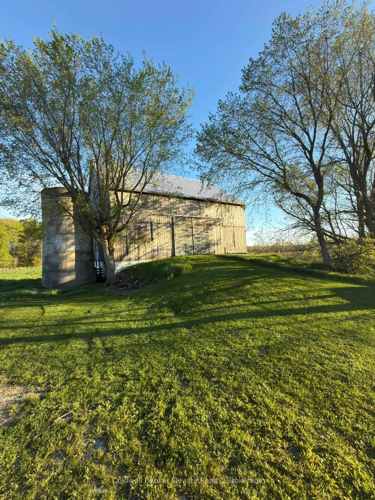 Photo 10 of 441408 Concession 21, Georgian Bluffs — HOMEH