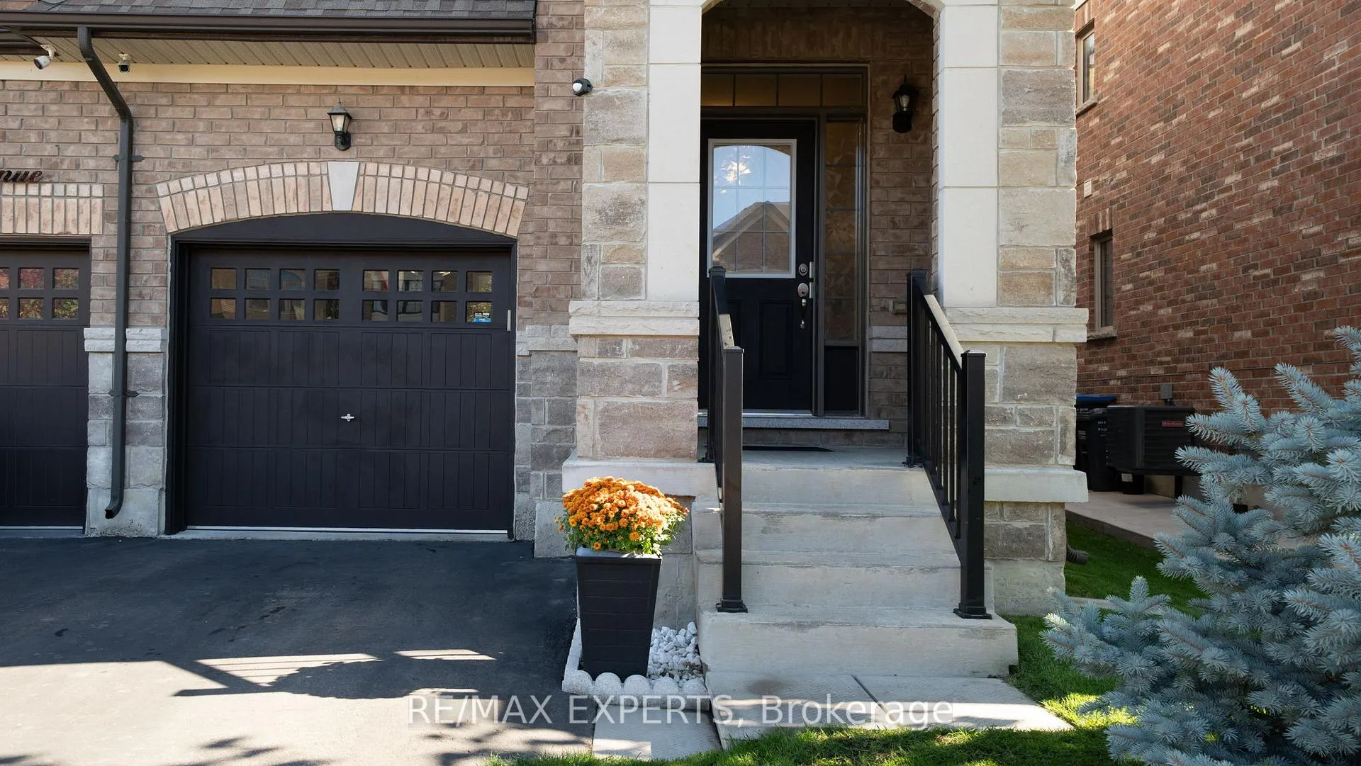 Photo 3 of 55 Morra Avenue, Caledon, Bolton East — HOMEH
