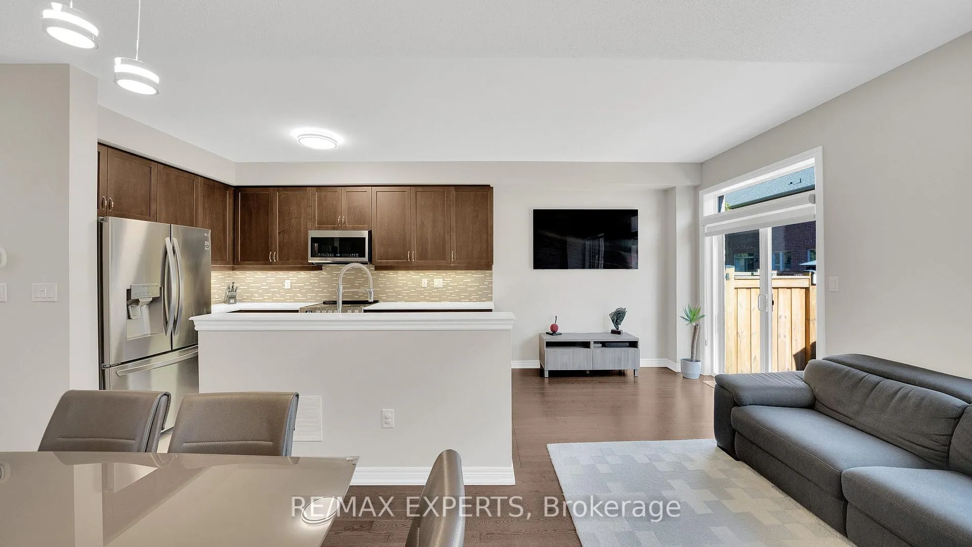 Photo 13 of 55 Morra Avenue, Caledon, Bolton East — HOMEH