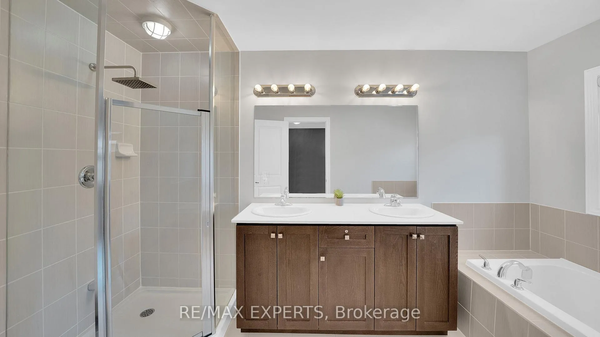 Photo 22 of 55 Morra Avenue, Caledon, Bolton East — HOMEH