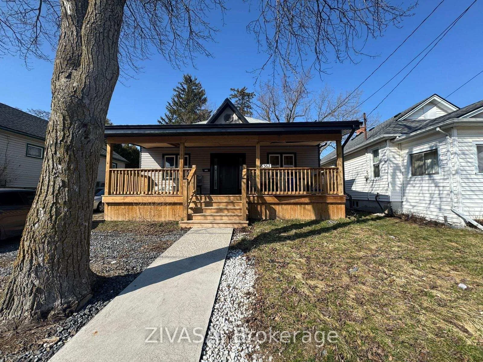 Photo 2 of 6367 Ker Street, Niagara Falls, Dorchester — HOMEH