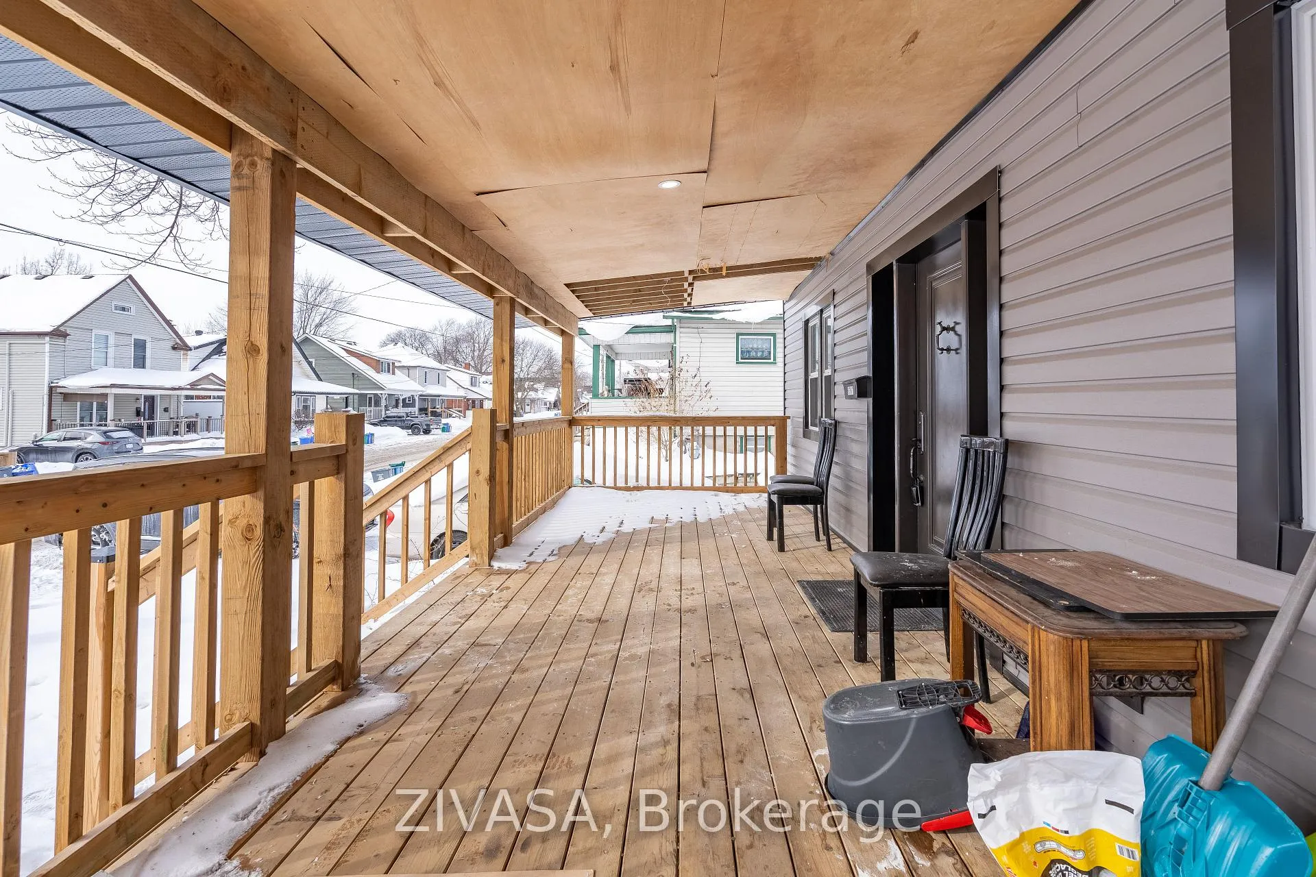 Photo 4 of 6367 Ker Street, Niagara Falls, Dorchester — HOMEH