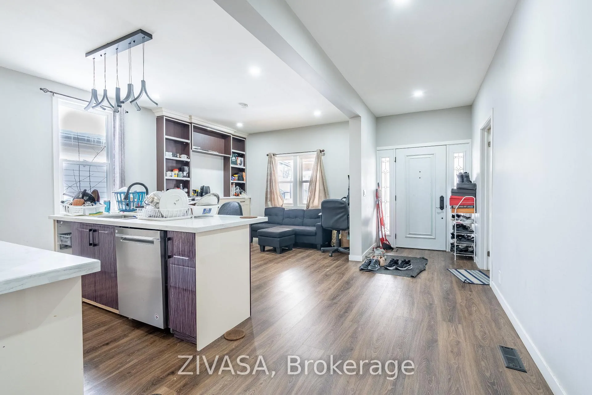 Photo 7 of 6367 Ker Street, Niagara Falls, Dorchester — HOMEH