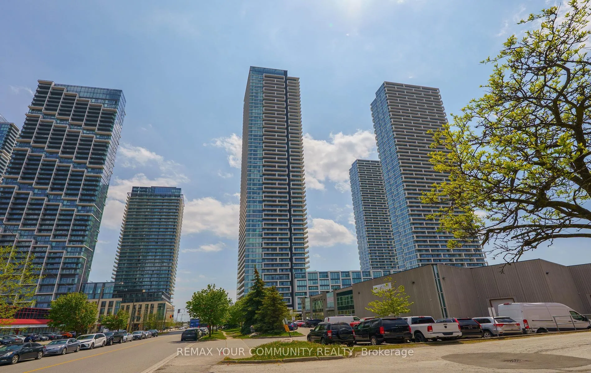 Photo 1 of Unit 301, 950 Portage Parkway, Vaughan, Vaughan Corporate Centre — HOMEH