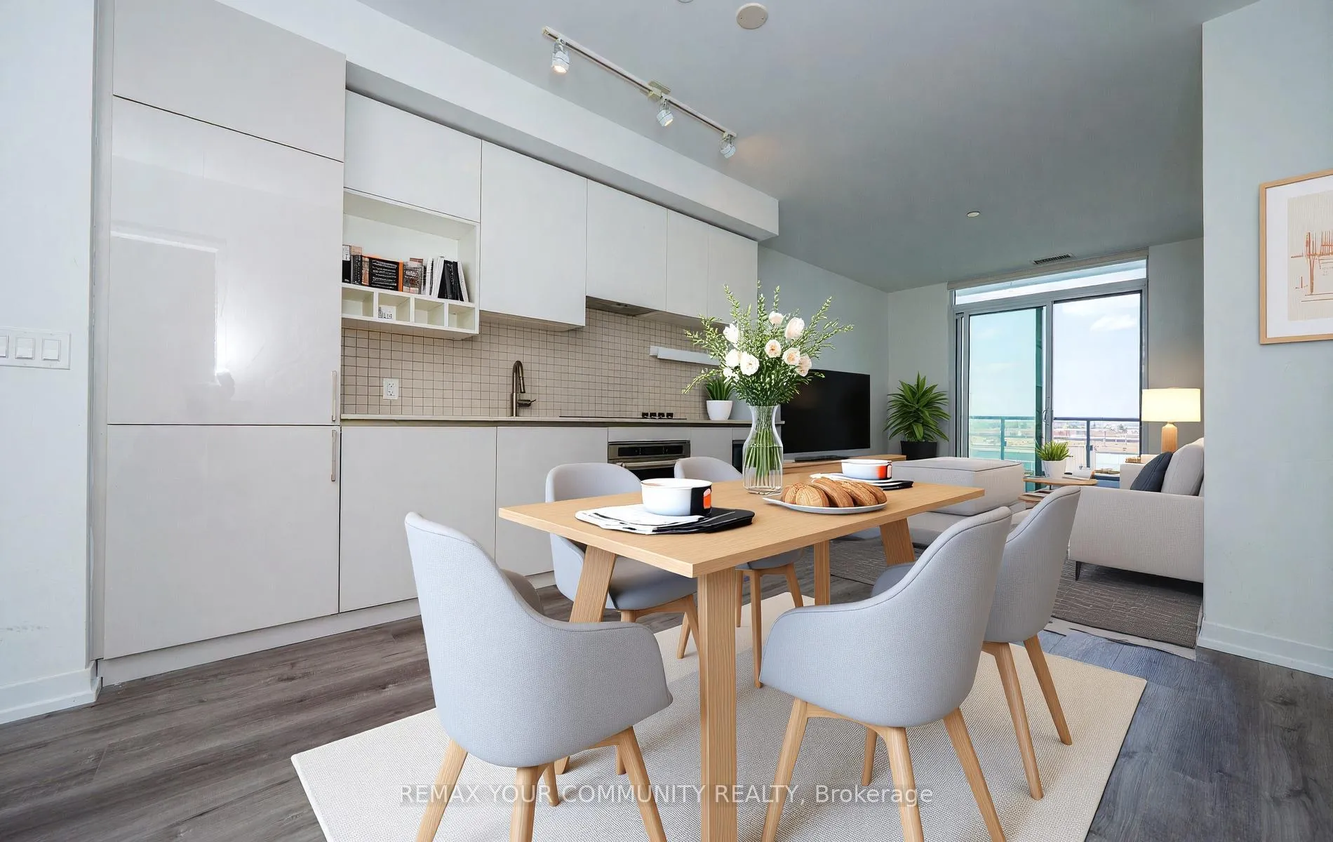 Photo 16 of Unit 301, 950 Portage Parkway, Vaughan, Vaughan Corporate Centre — HOMEH