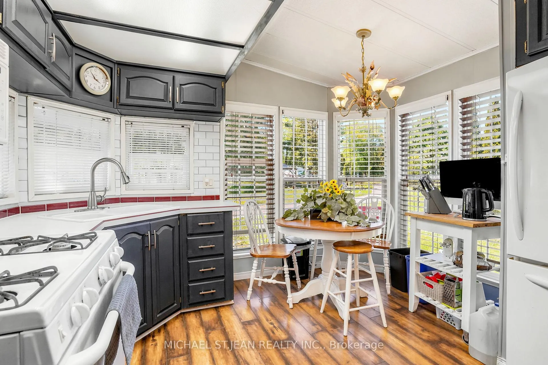 Photo 12 of Unit B34, 2490 Governors Road, Hamilton, Rural Ancaster — HOMEH