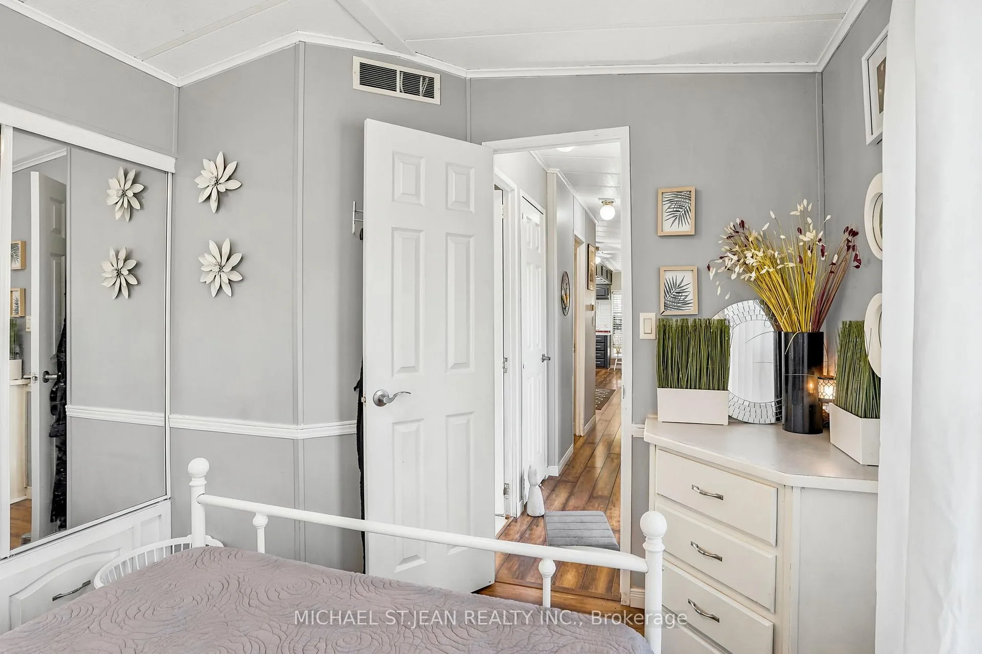 Photo 20 of Unit B34, 2490 Governors Road, Hamilton, Rural Ancaster — HOMEH