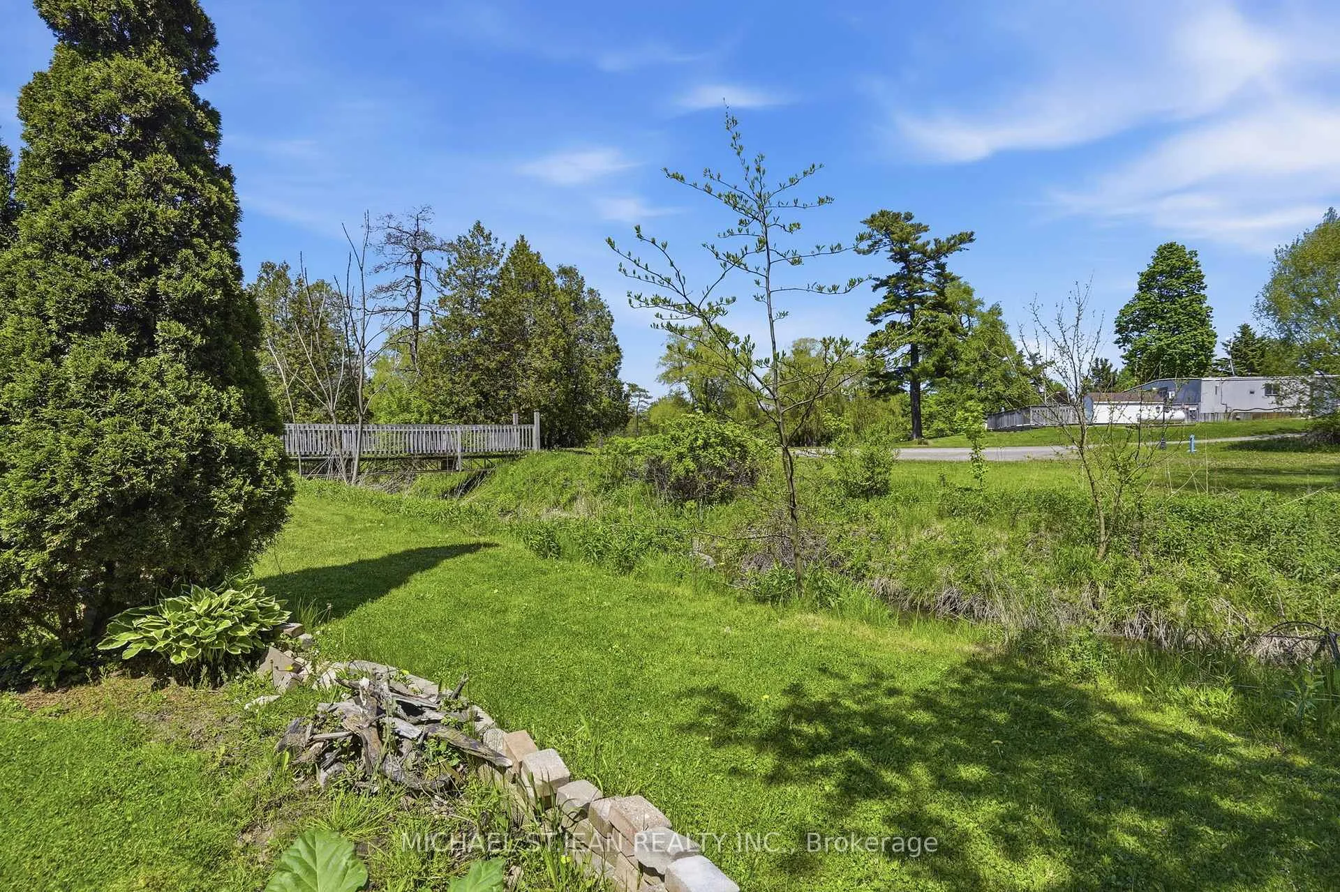 Photo 32 of Unit B34, 2490 Governors Road, Hamilton, Rural Ancaster — HOMEH