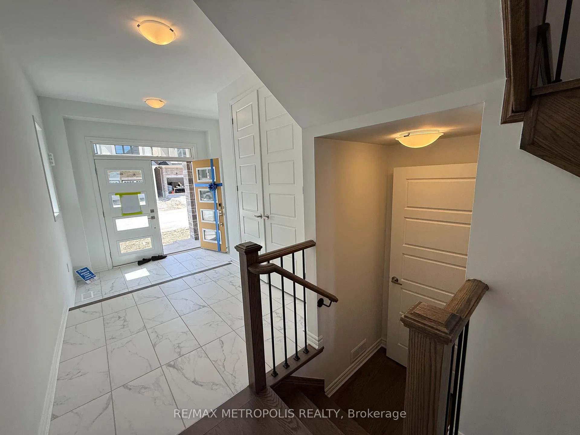 Photo 4 of Unit Main and 2nd floor, 3437 Deepglade Path, Pickering, Rural Pickering — HOMEH