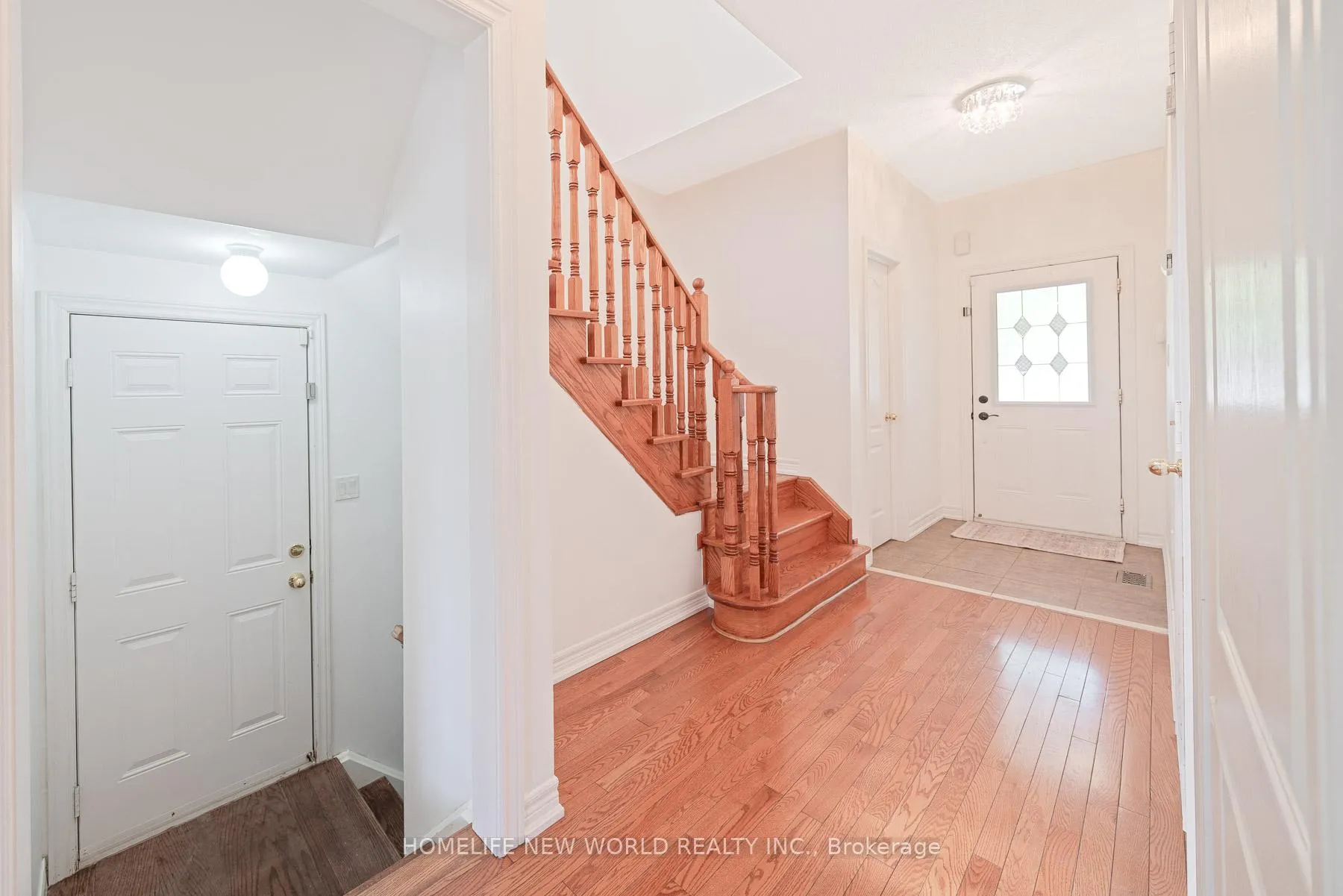 Photo 4 of 47 Ozner Crescent, Vaughan, Vellore Village — HOMEH