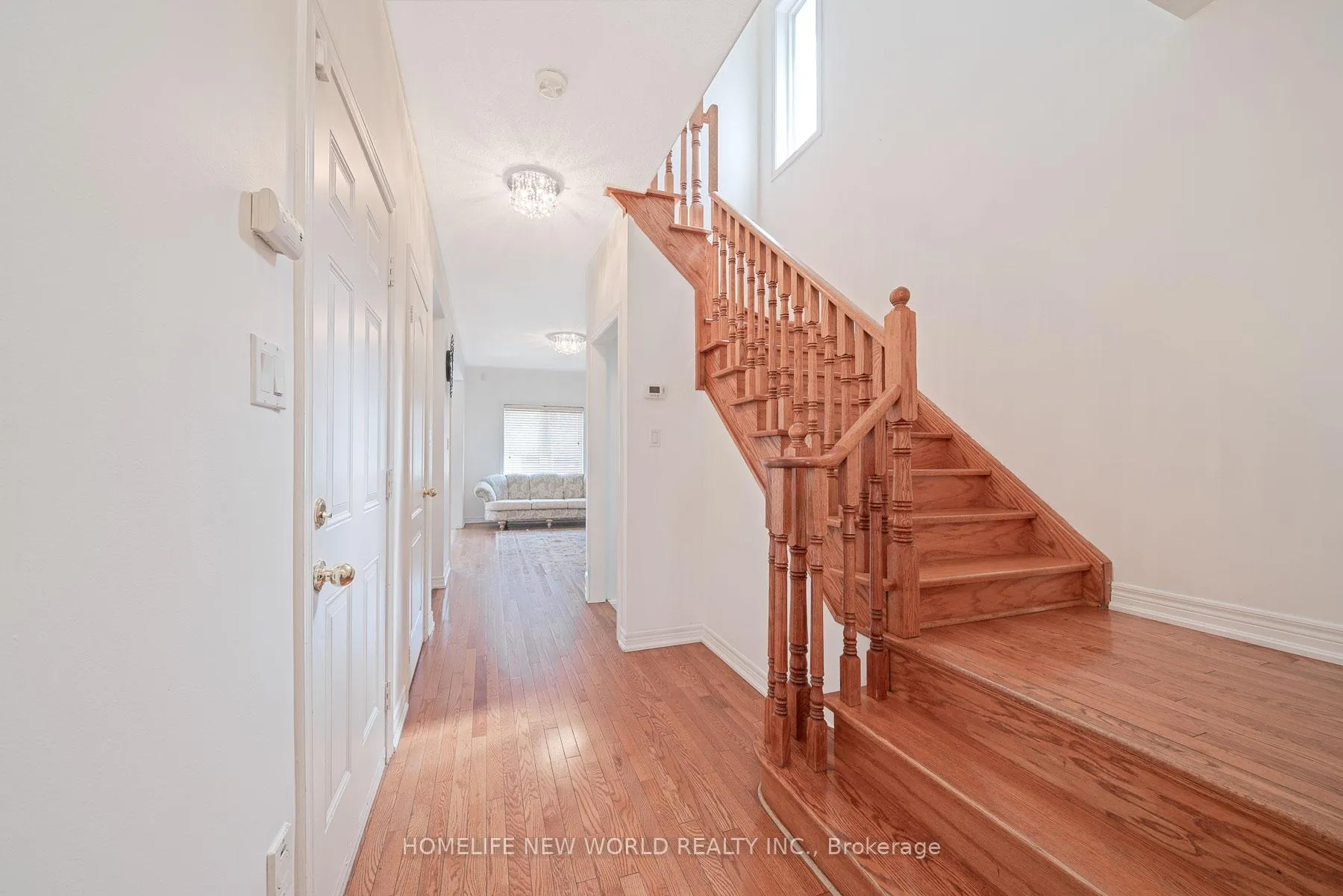 Photo 5 of 47 Ozner Crescent, Vaughan, Vellore Village — HOMEH
