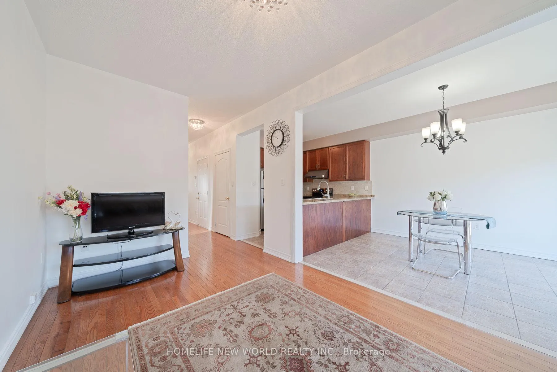 Photo 10 of 47 Ozner Crescent, Vaughan, Vellore Village — HOMEH