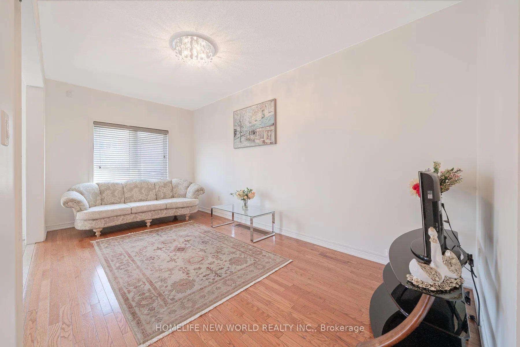 Photo 11 of 47 Ozner Crescent, Vaughan, Vellore Village — HOMEH