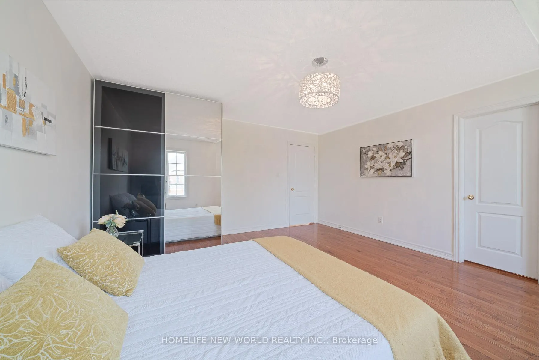 Photo 17 of 47 Ozner Crescent, Vaughan, Vellore Village — HOMEH