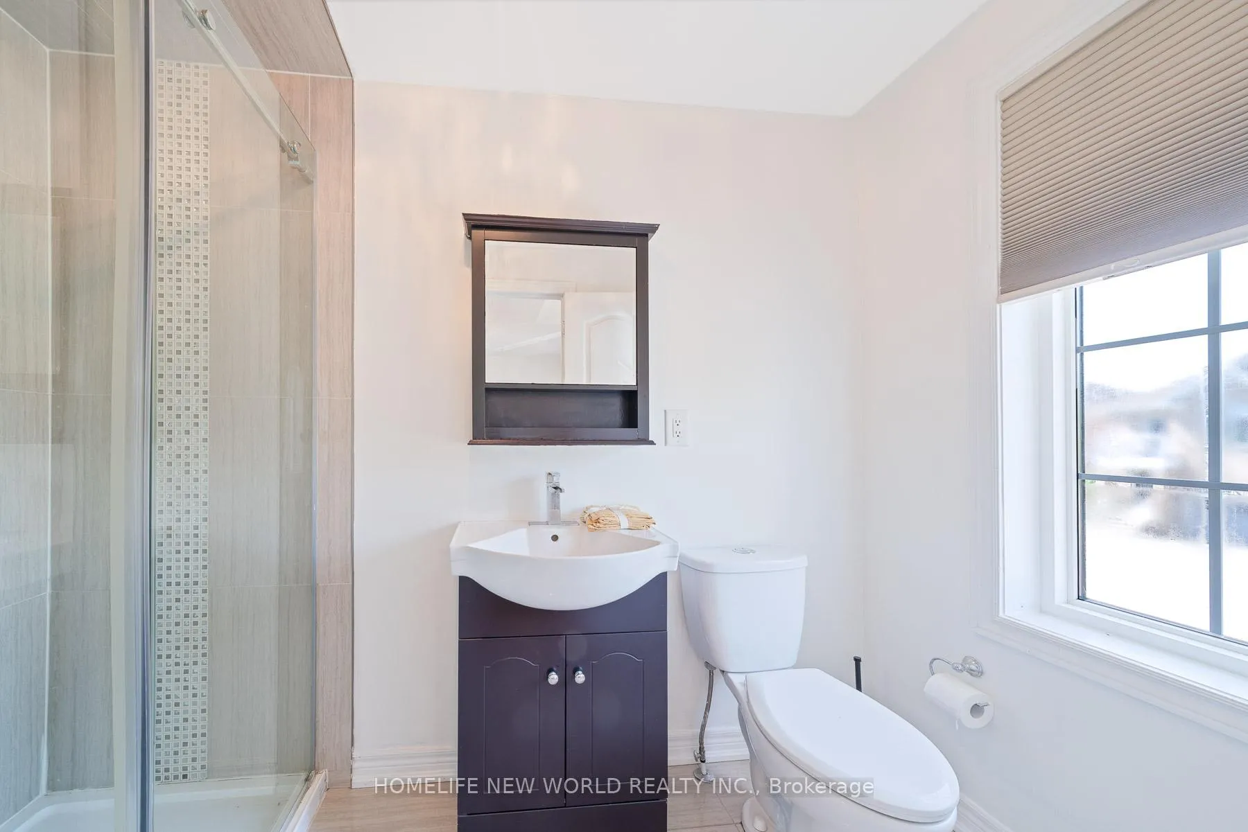 Photo 18 of 47 Ozner Crescent, Vaughan, Vellore Village — HOMEH