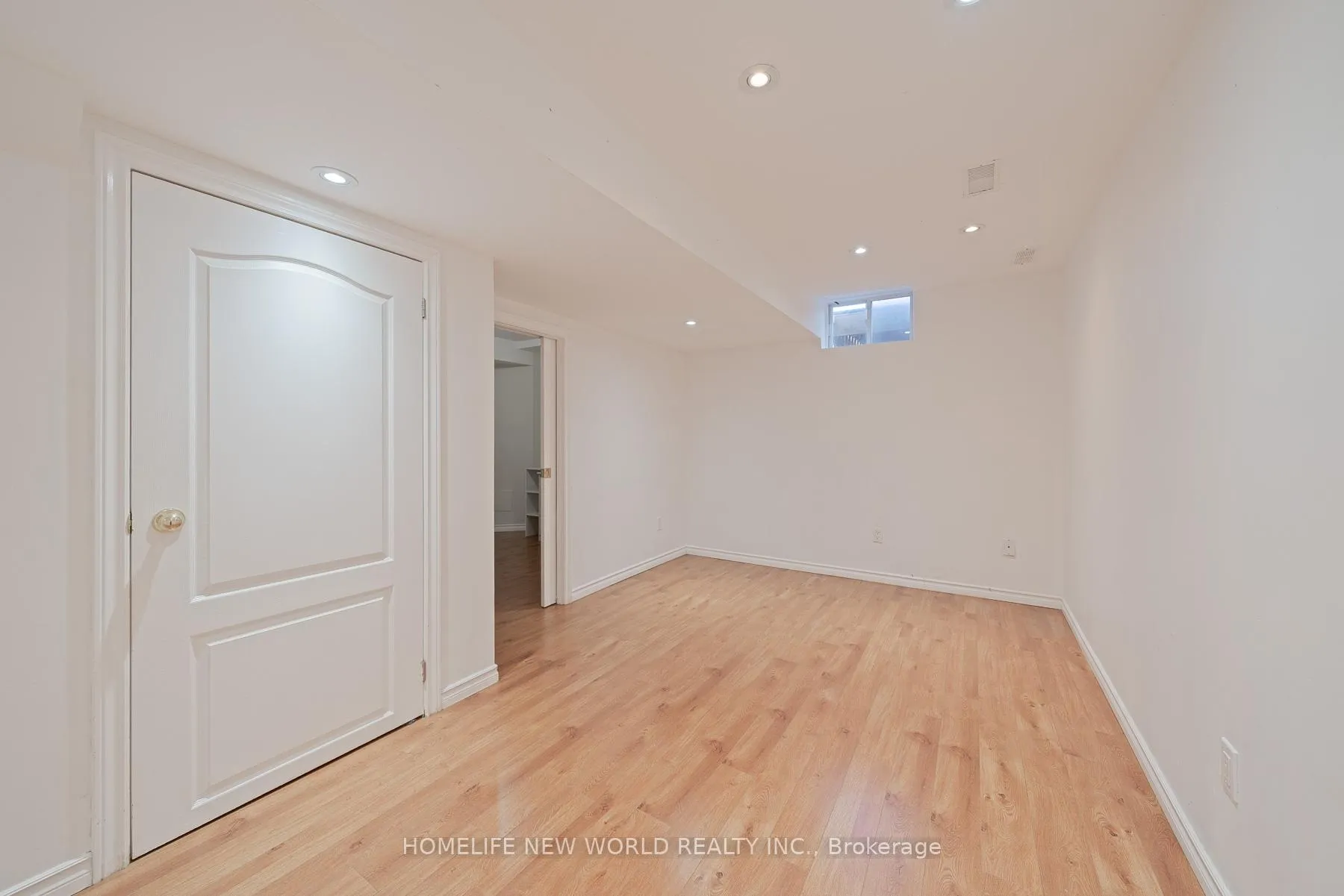 Photo 24 of 47 Ozner Crescent, Vaughan, Vellore Village — HOMEH