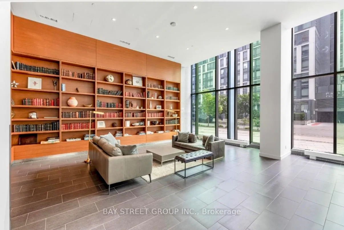 Photo 4 of Unit 1209, 170 Fort York Boulevard, Toronto, Waterfront Communities — HOMEH