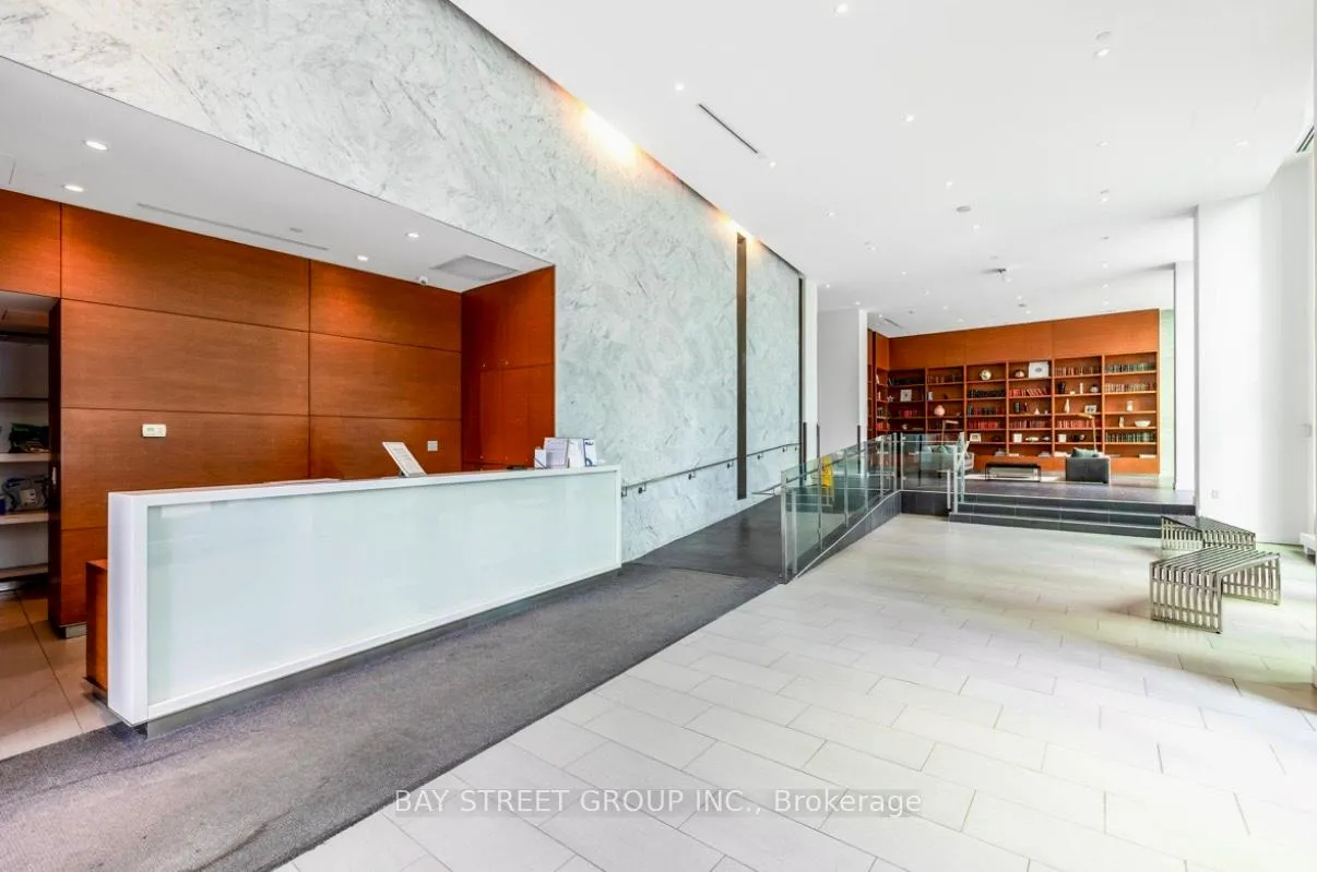 Photo 5 of Unit 1209, 170 Fort York Boulevard, Toronto, Waterfront Communities — HOMEH