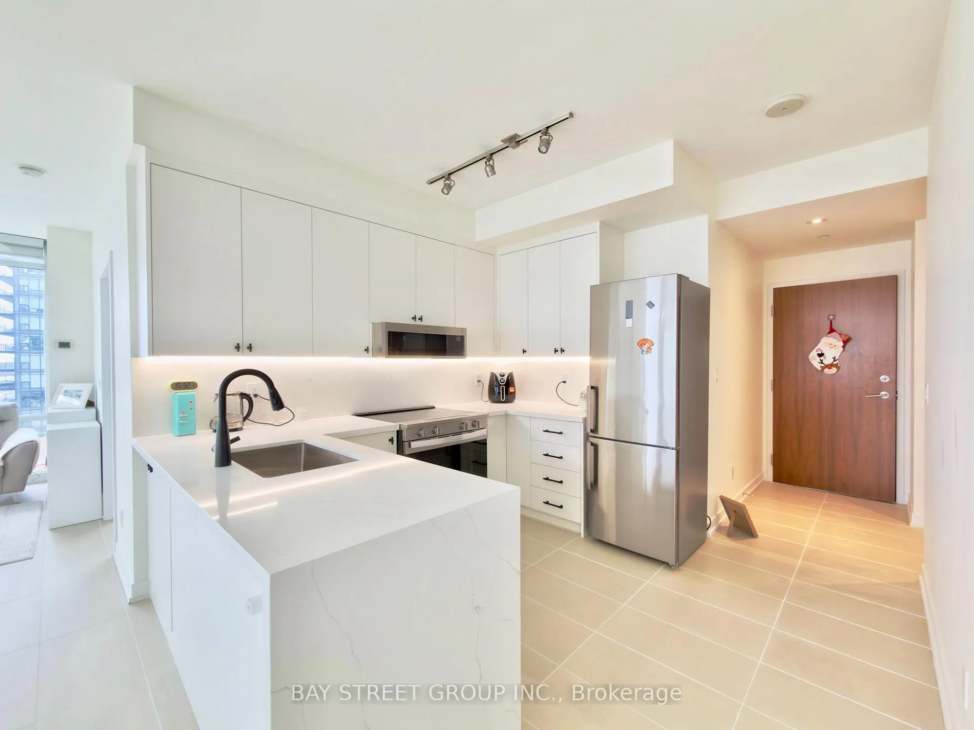 Photo 7 of Unit 1209, 170 Fort York Boulevard, Toronto, Waterfront Communities — HOMEH