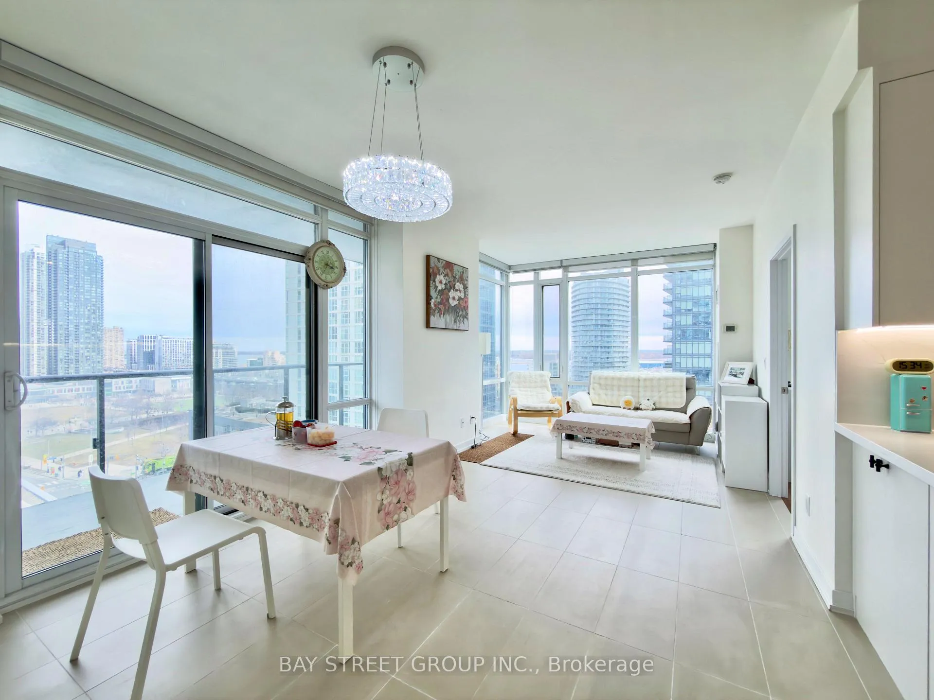 Photo 11 of Unit 1209, 170 Fort York Boulevard, Toronto, Waterfront Communities — HOMEH