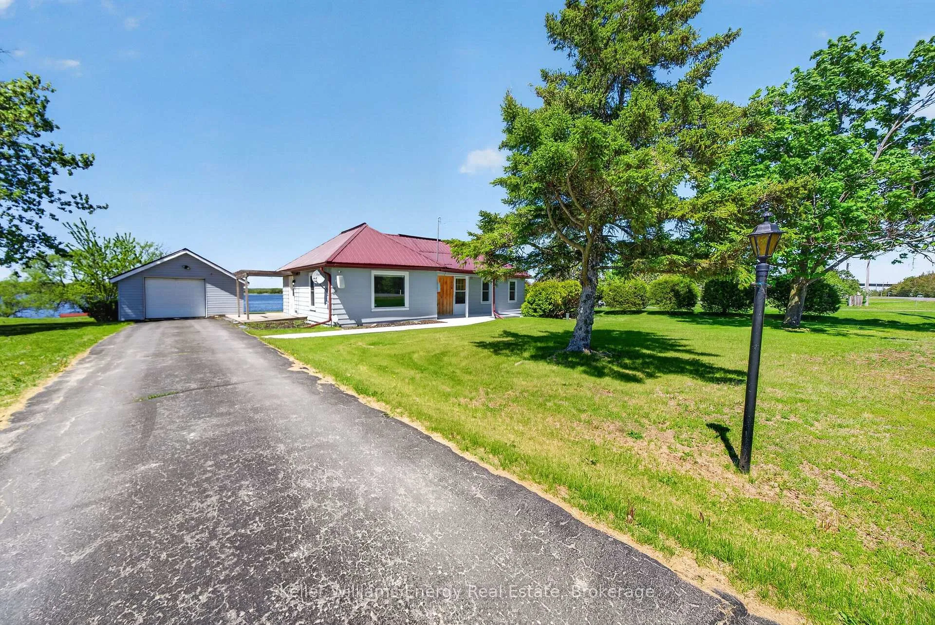 Photo 1 of 1534 County Road 35, Prince Edward County, Sophiasburg Ward — HOMEH