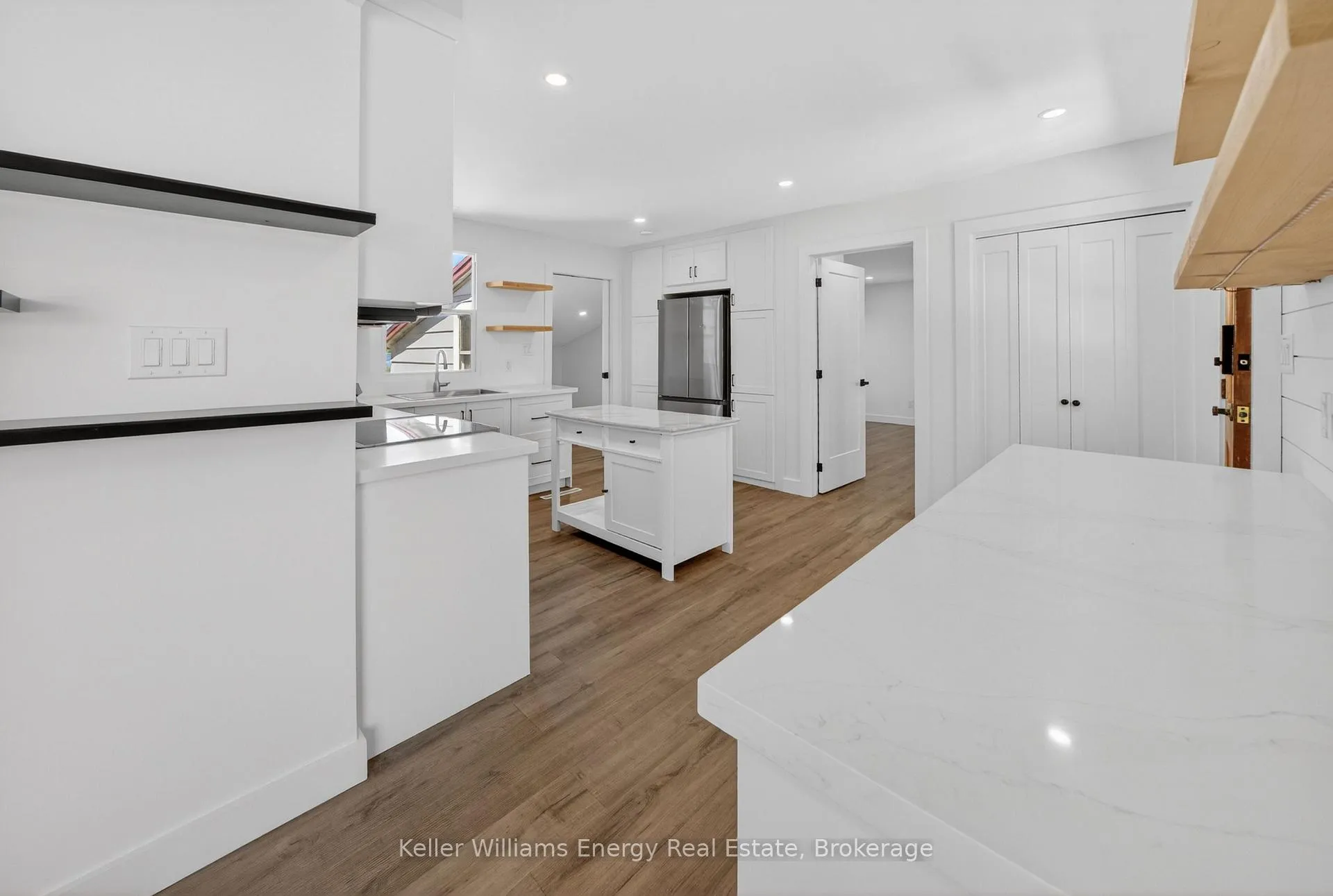 Photo 14 of 1534 County Road 35, Prince Edward County, Sophiasburg Ward — HOMEH