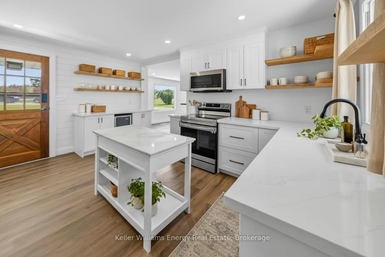 Photo 16 of 1534 County Road 35, Prince Edward County, Sophiasburg Ward — HOMEH