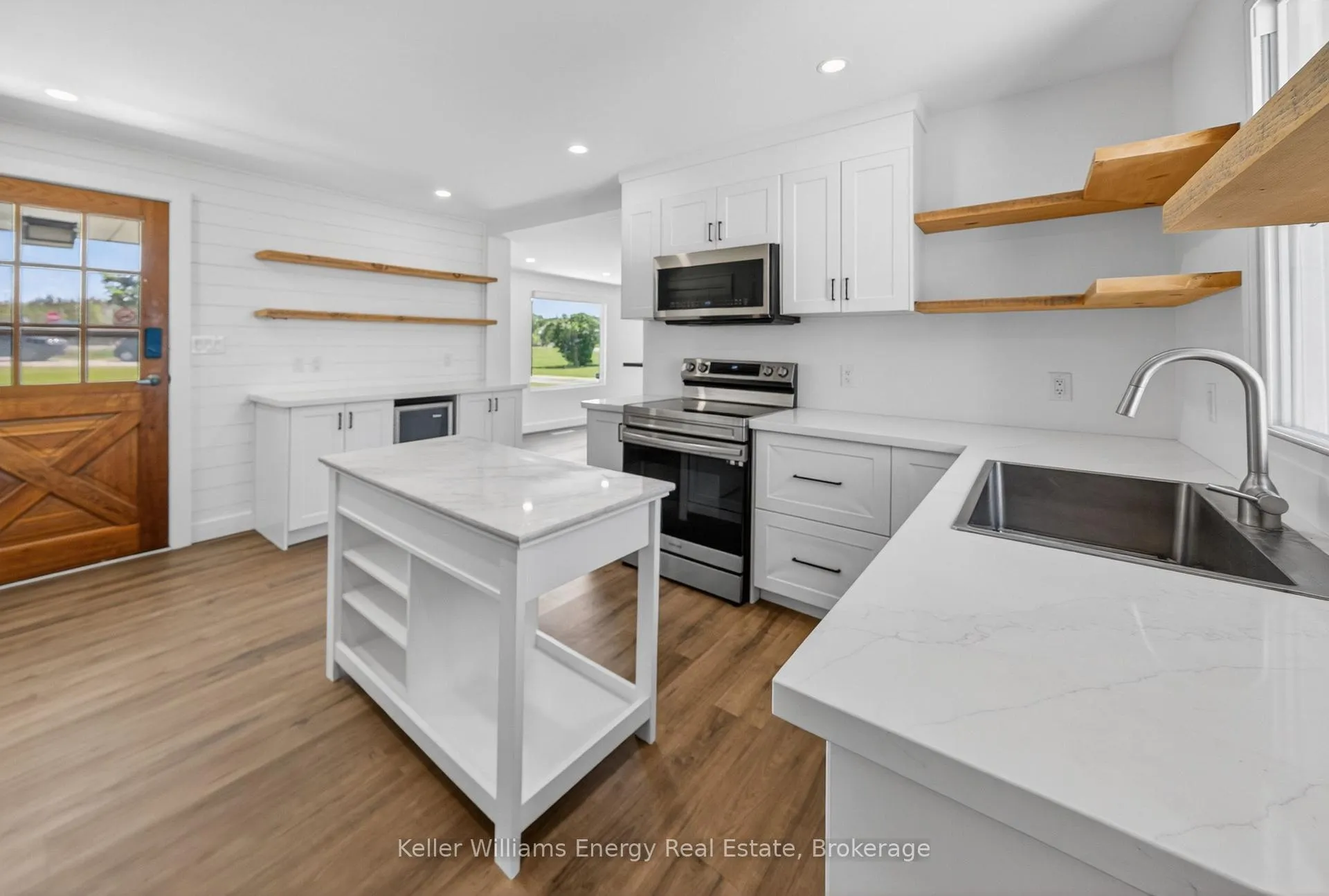 Photo 17 of 1534 County Road 35, Prince Edward County, Sophiasburg Ward — HOMEH