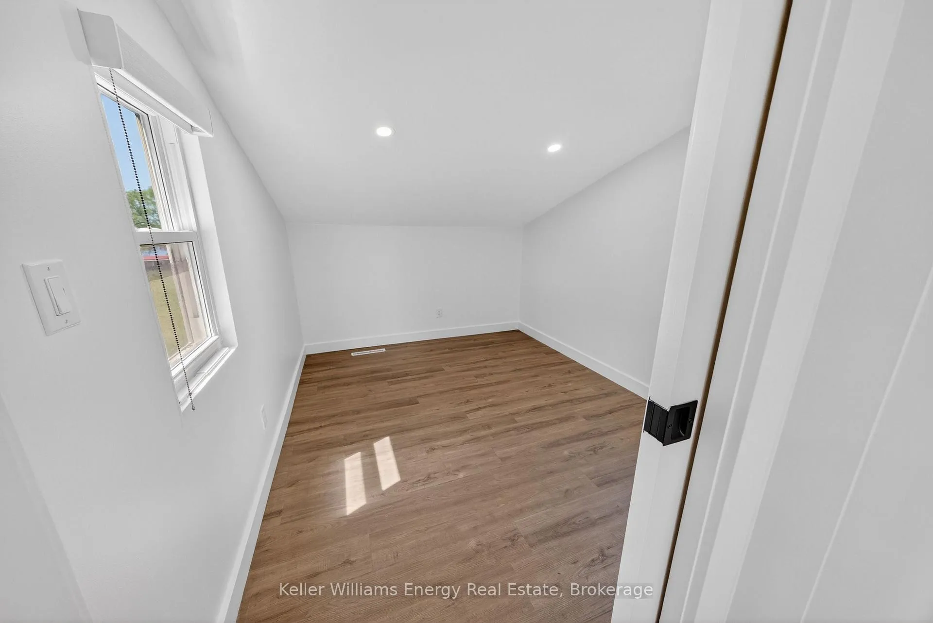 Photo 27 of 1534 County Road 35, Prince Edward County, Sophiasburg Ward — HOMEH