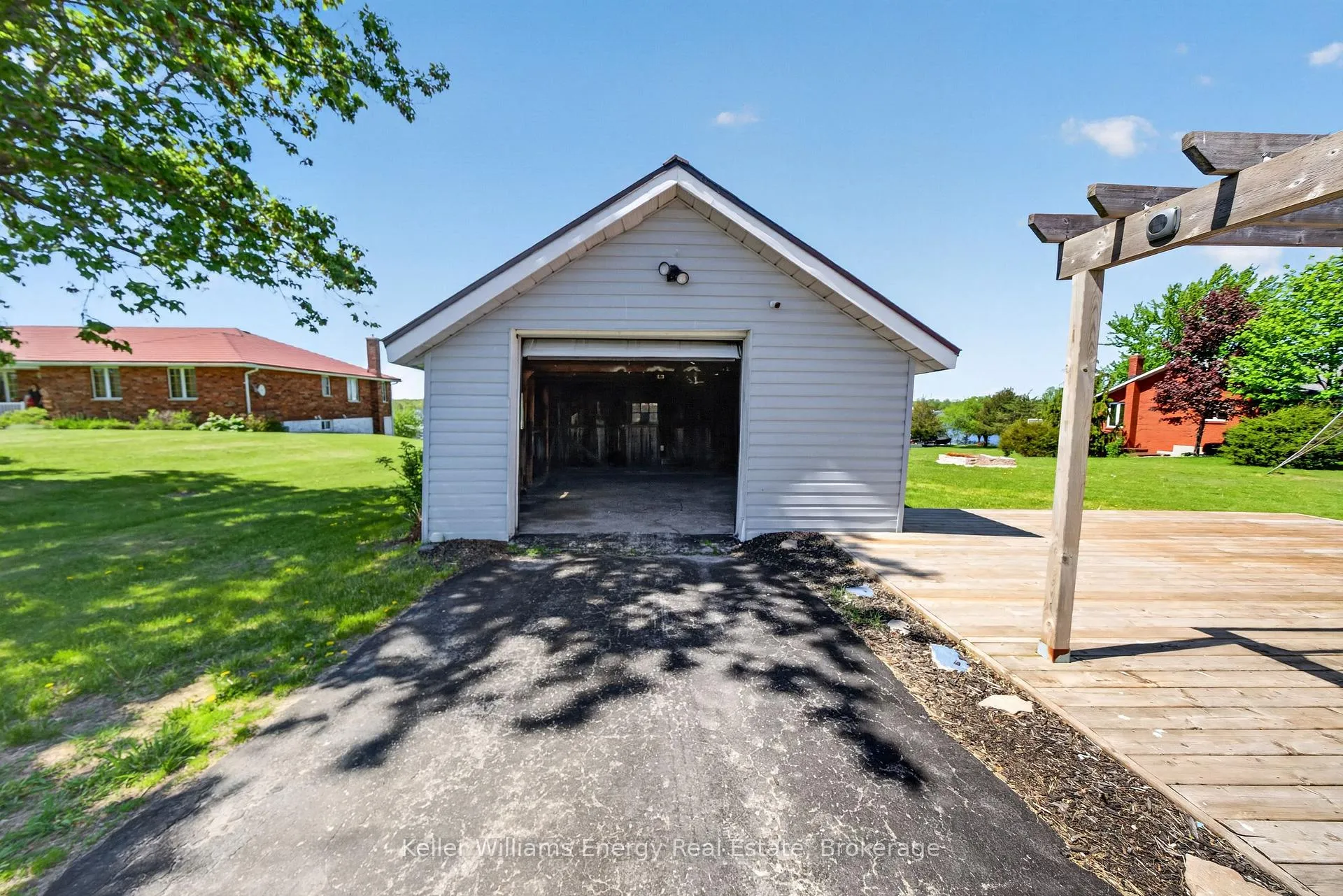 Photo 31 of 1534 County Road 35, Prince Edward County, Sophiasburg Ward — HOMEH