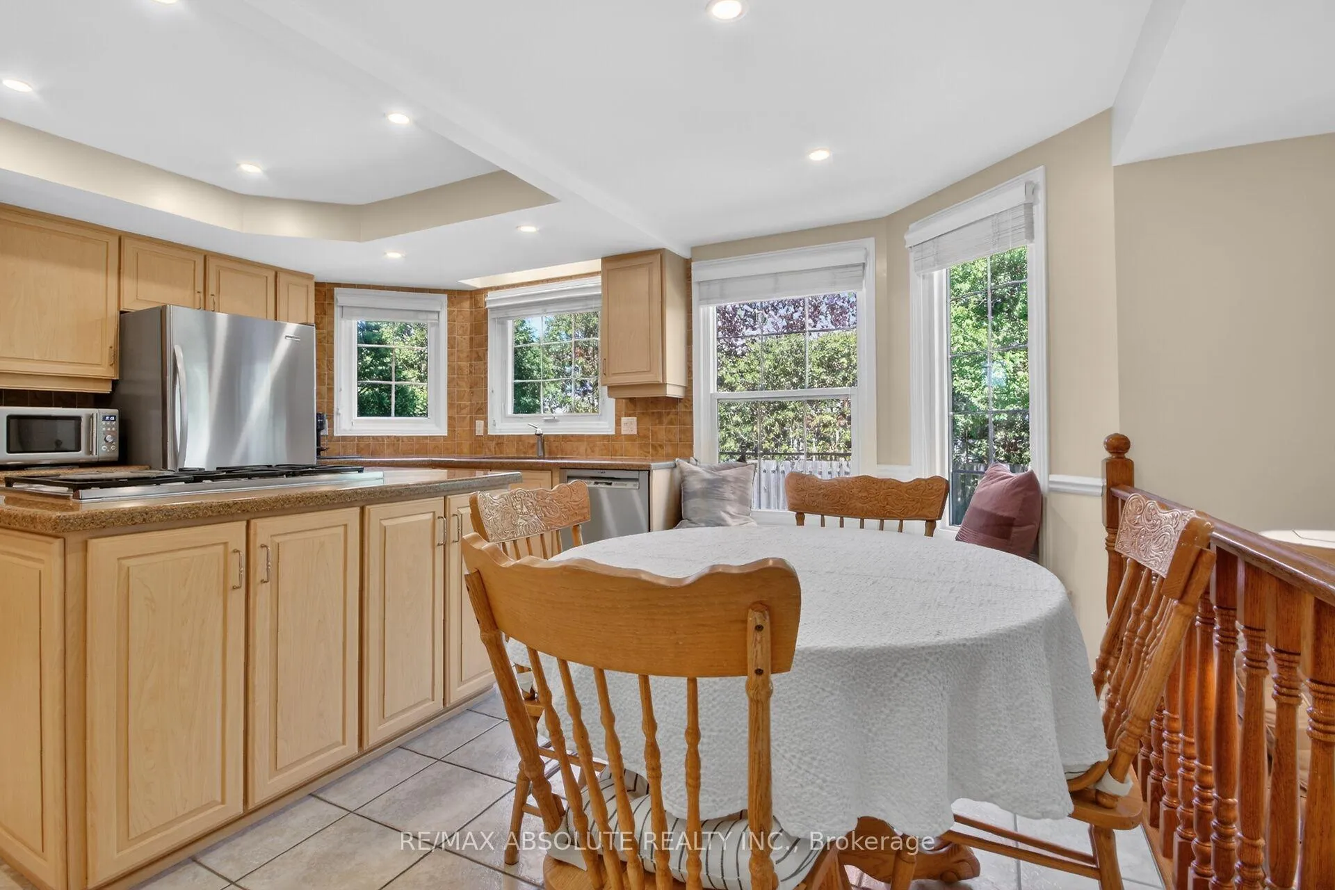 Photo 17 of 11 Mancil Drive, Ottawa, Barrhaven - Knollsbrook — HOMEH