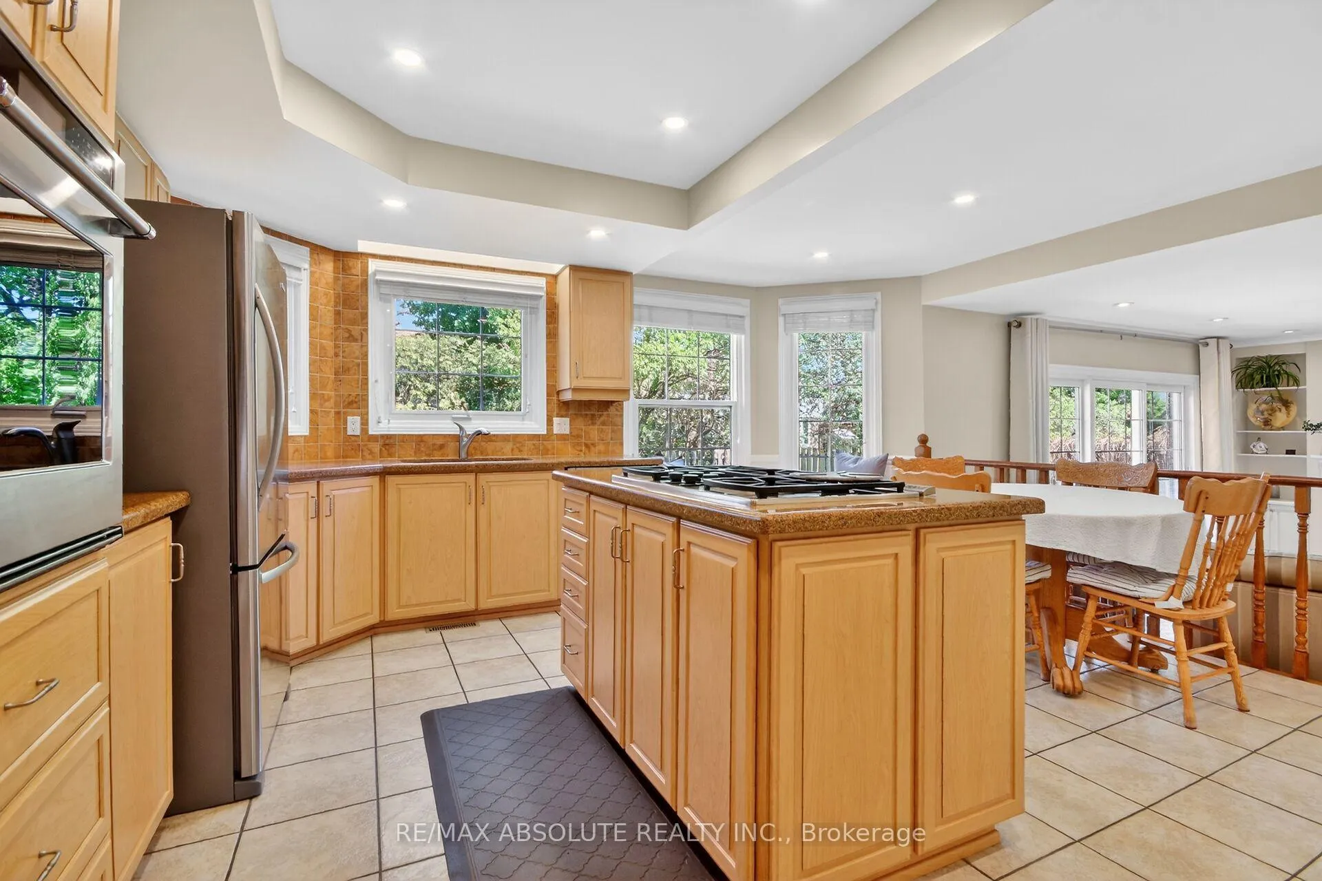 Photo 18 of 11 Mancil Drive, Ottawa, Barrhaven - Knollsbrook — HOMEH