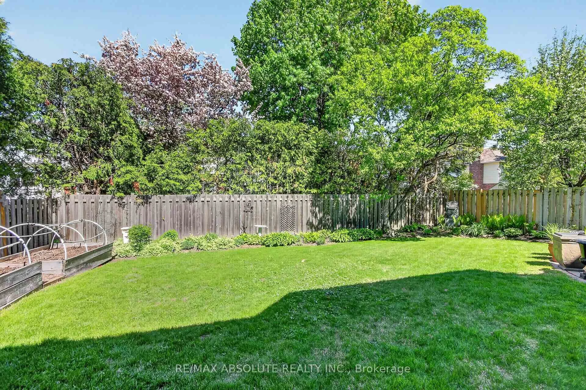 Photo 46 of 11 Mancil Drive, Ottawa, Barrhaven - Knollsbrook — HOMEH