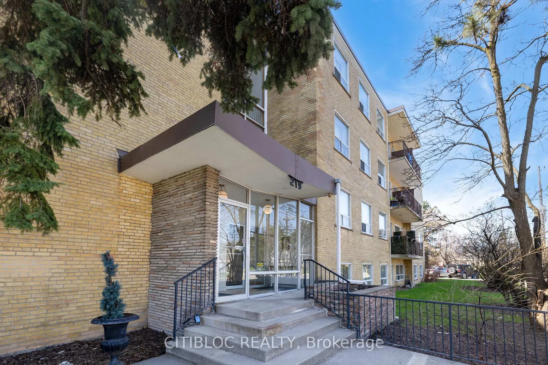 Photo 1 of Unit 201, 219 Wilson Avenue, Toronto, Bedford Park-Nortown — HOMEH